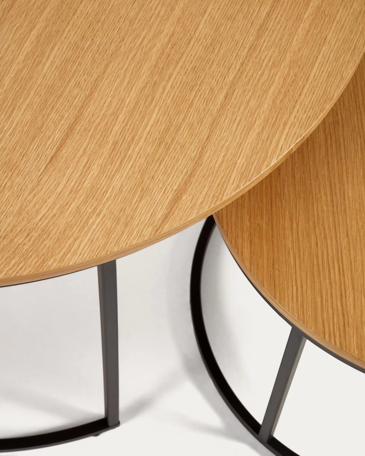 Fold set of 2 round nesting side tables with oak wood veneer and painted metal structure FCT5-BN