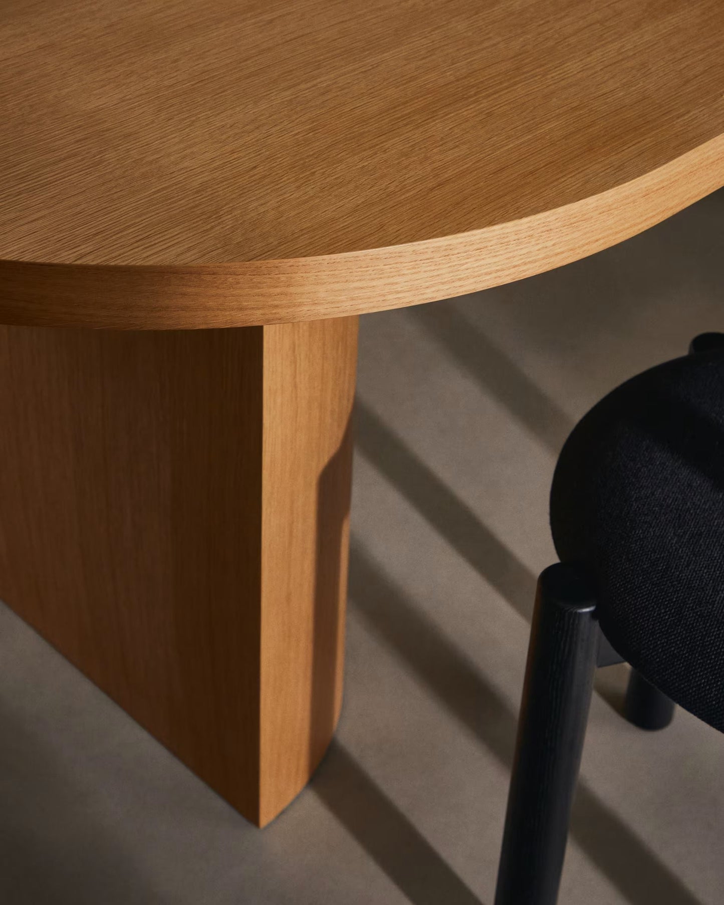Loom Dinning Table (Natural)