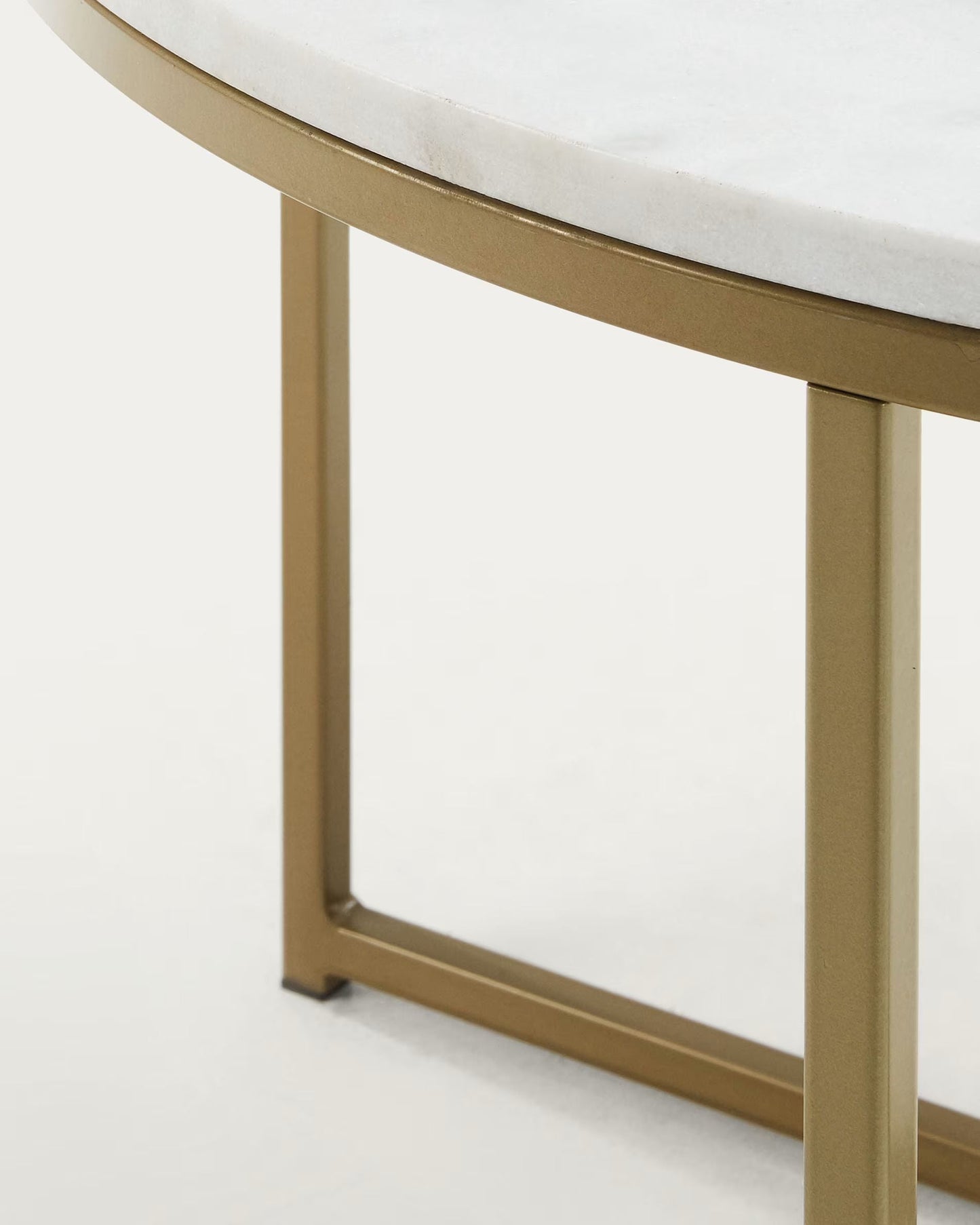 Metro coffee table in white marble and golden steel legs Ø 80 cm-MC3