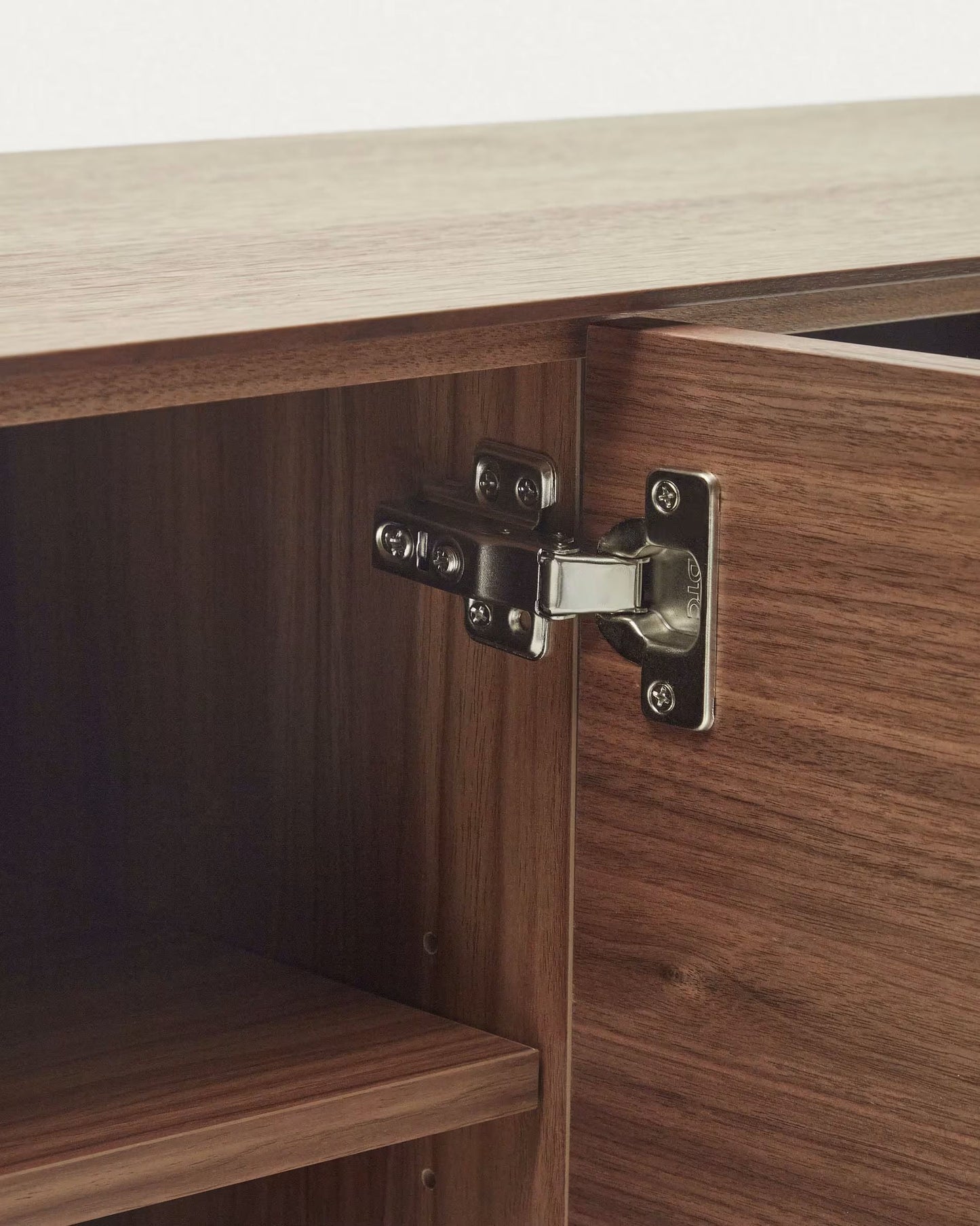 Urban 3 Door Sideboard (Brown)
