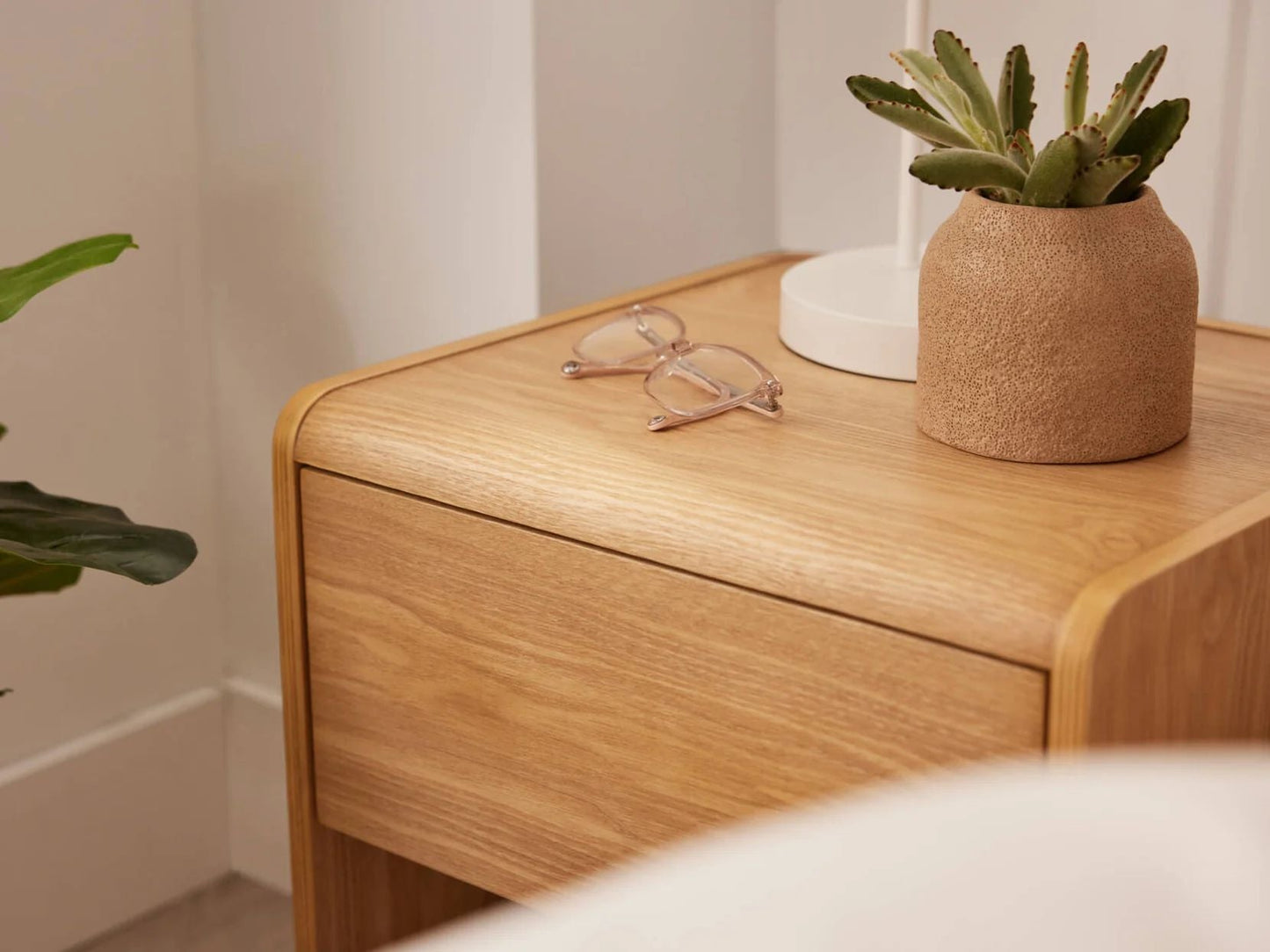Kanso Bedside Table